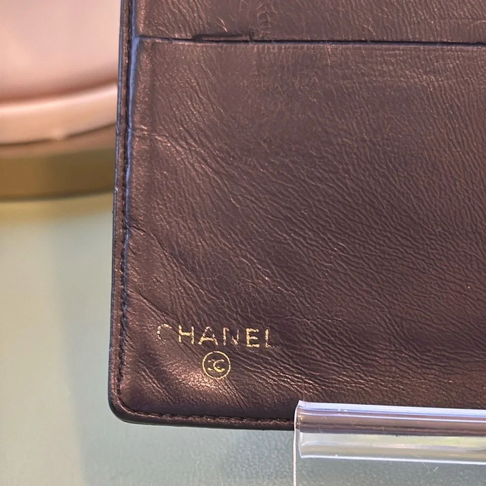 Chanel Caviar Black Kiss Lock Wallet - Picture 3 of 12